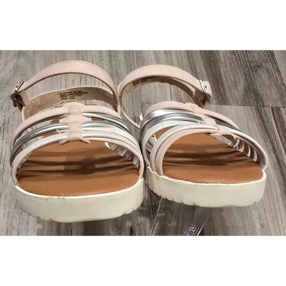 The Children’s Place Toddler Metallic Strappy Sandals Size 1 Girls Summer Shoes